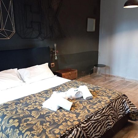 Muni Boutique Flat By Babylon Stay เนเปิลส์ ภายนอก รูปภาพ