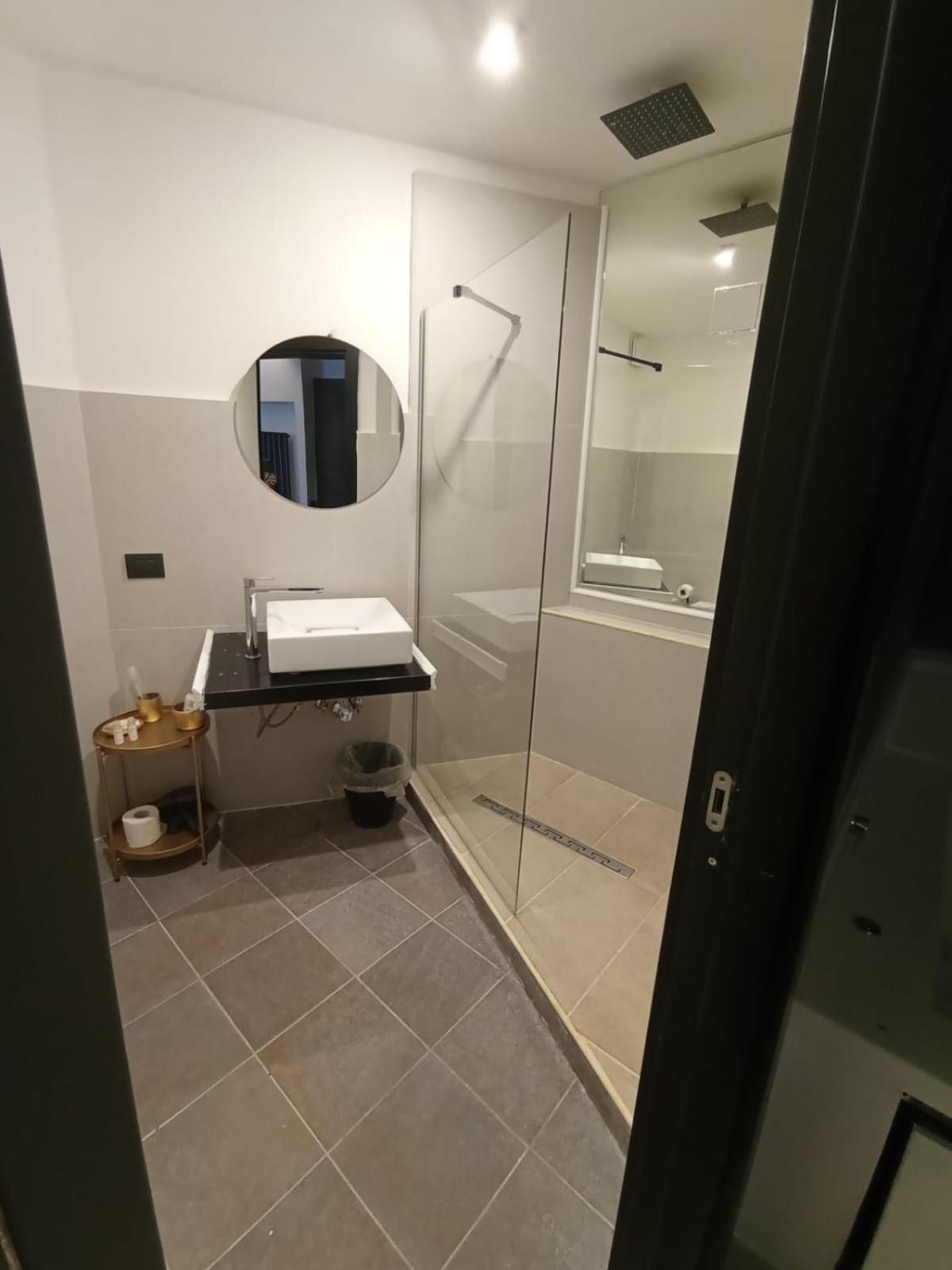 Muni Boutique Flat By Babylon Stay เนเปิลส์ ภายนอก รูปภาพ
