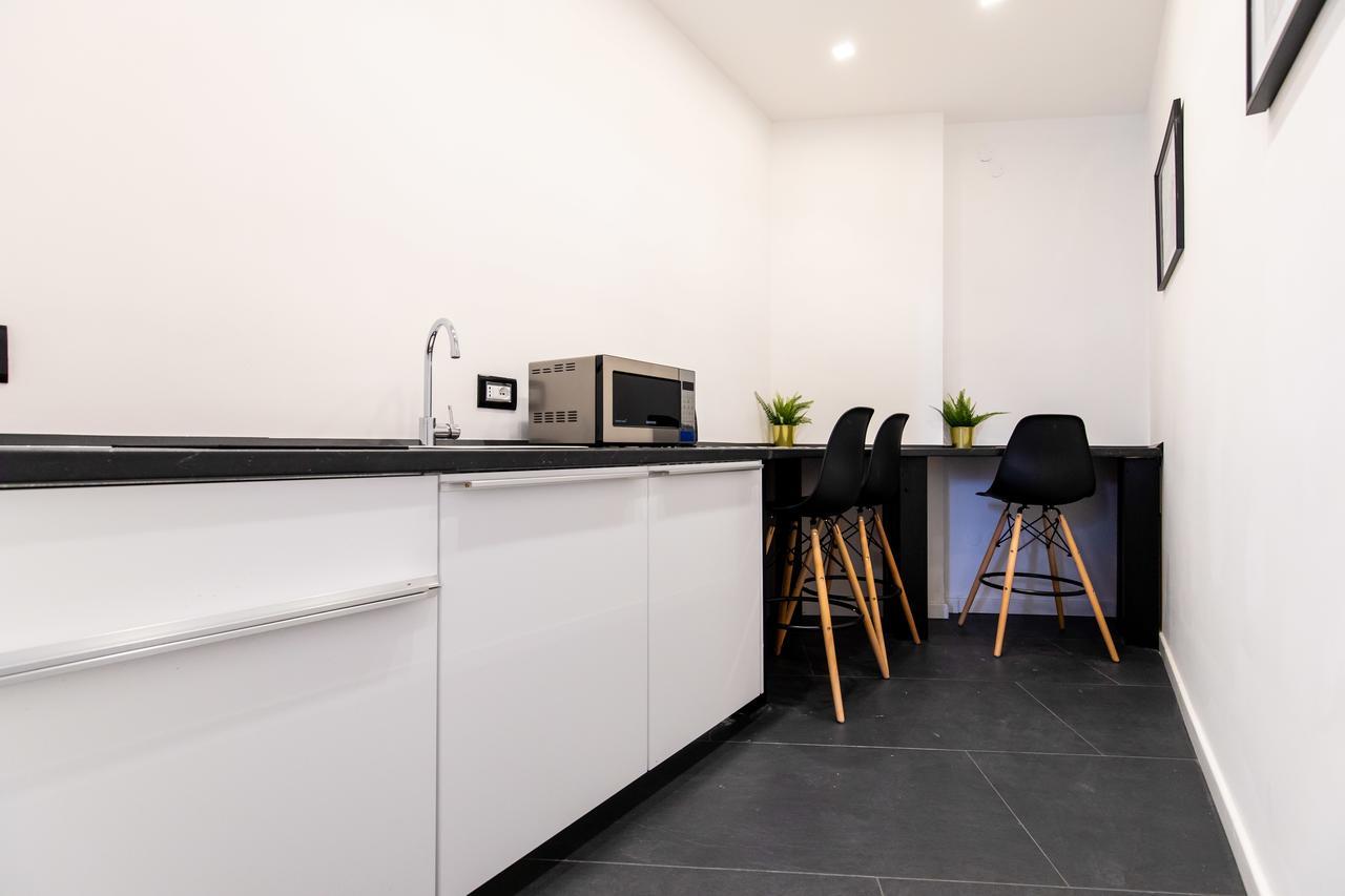 Muni Boutique Flat By Babylon Stay เนเปิลส์ ภายนอก รูปภาพ